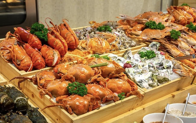Top 10 Buffet Hải Sản tại Nha Trang  "Đỉnh Của Chóp" Cho Hội Đam Mê Ăn Uống!